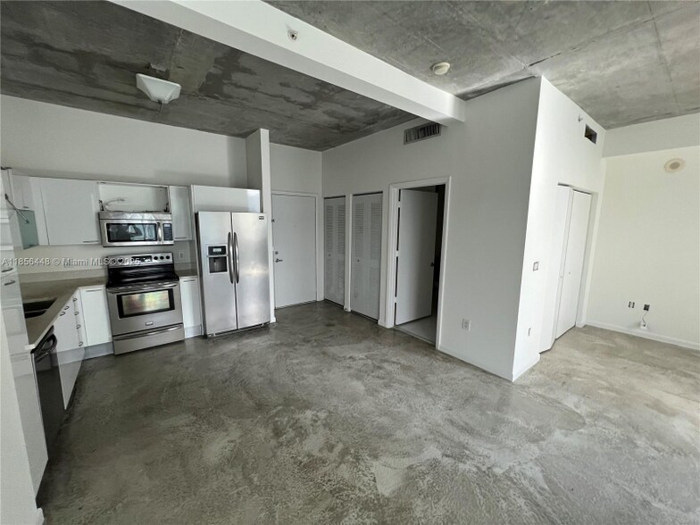Primary Photo - 133 NE 2nd Ave