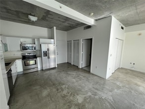 Building Photo - 133 NE 2nd Ave