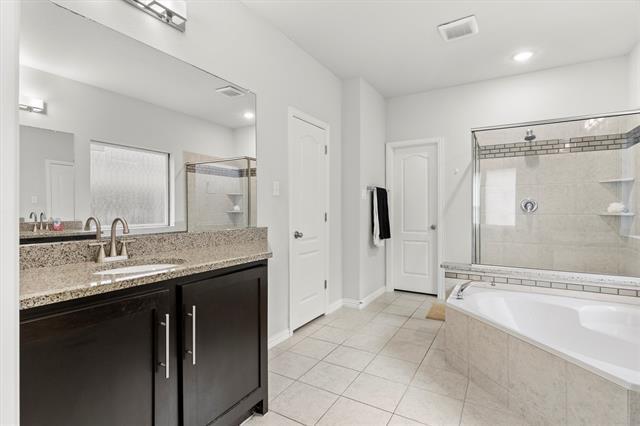 Building Photo - 1610 Temperance Wy