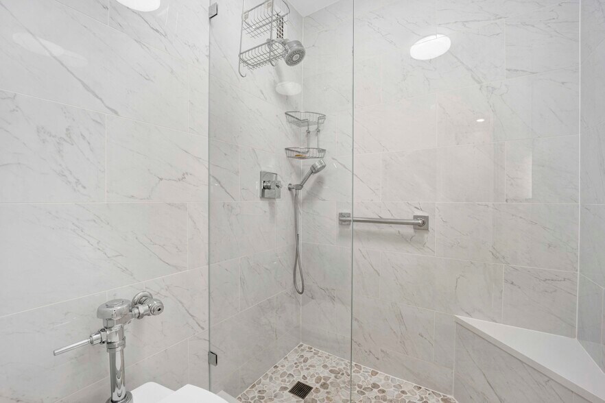 Building Photo - 535 N Michigan Ave