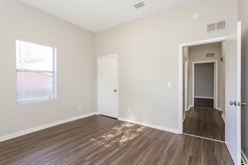 Building Photo - 2839 Spring Park Rd