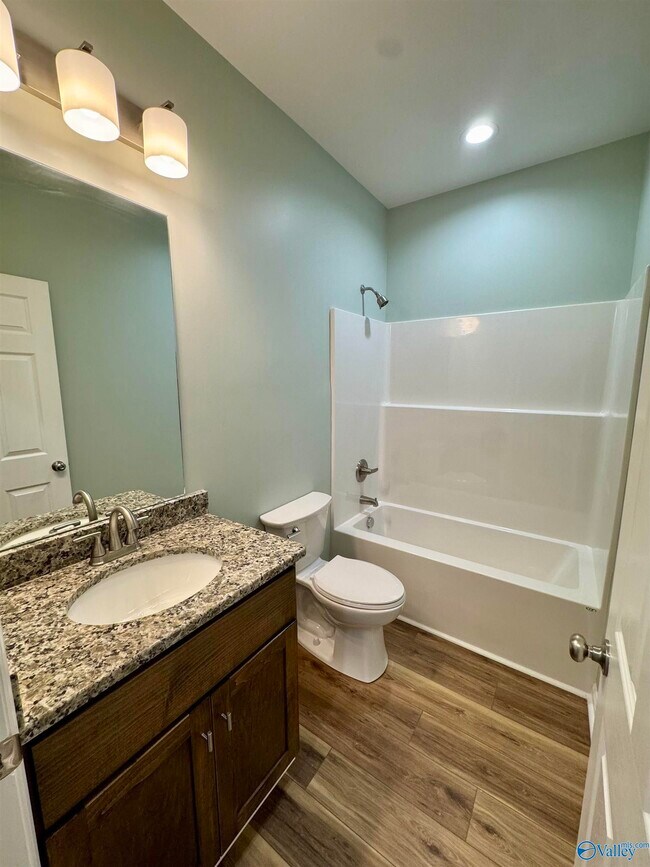 Building Photo - 16592 Jamilynn Dr
