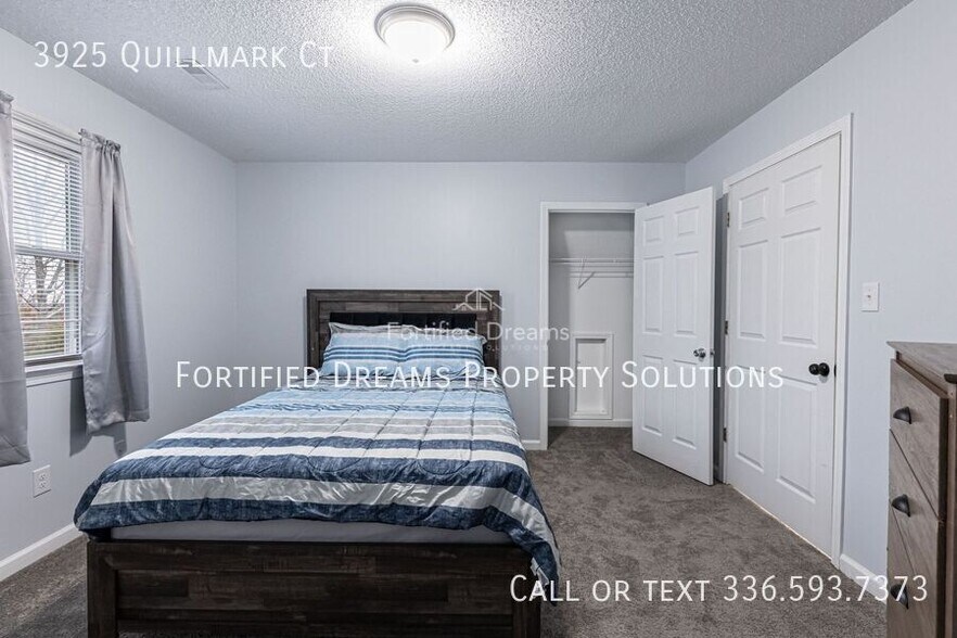Building Photo - 3925 Quillmark Ct