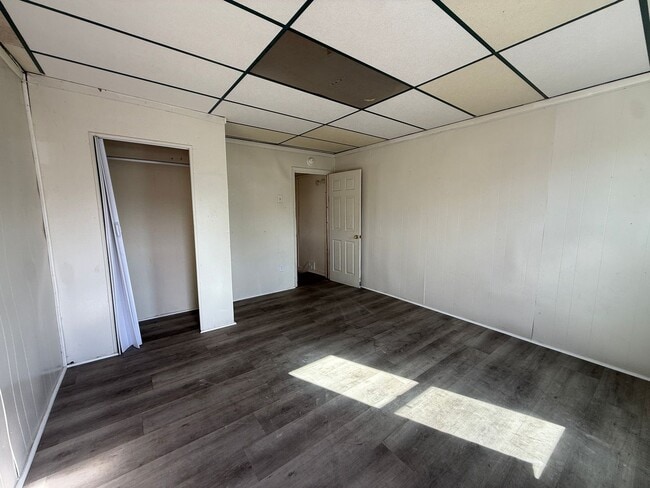 Building Photo - 525 1/2 Elliger Street