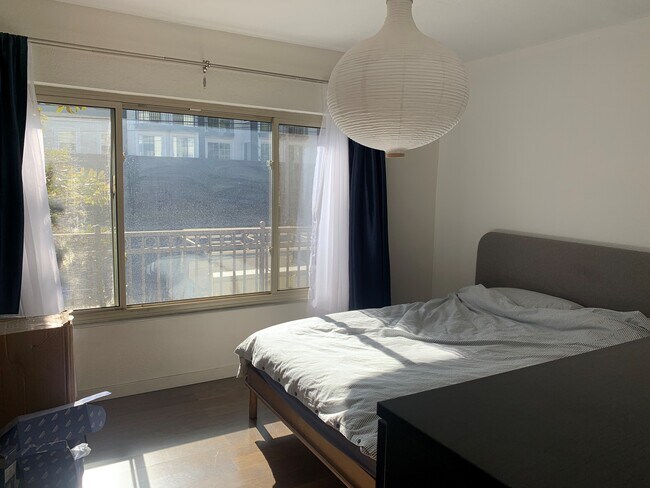 Building Photo - 141 S Clark Dr