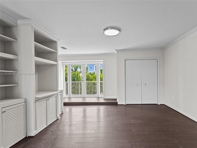 Building Photo - 651 S Mashta Dr