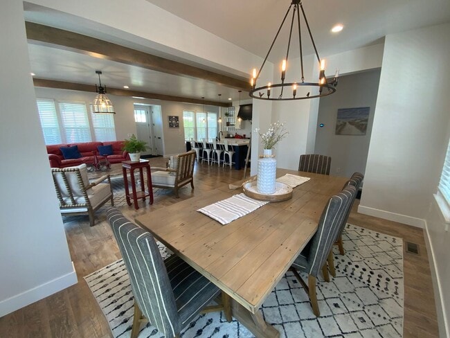 Building Photo - Daybreak Island Furnished Home