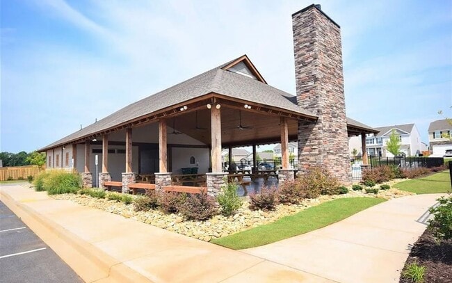 Building Photo - Beautiful 3/2 In Amenity Filled Neighborhood!