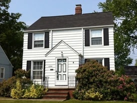 Building Photo - 1204 Irene Rd