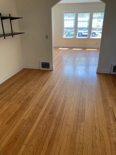Building Photo - 1224 Spaight St