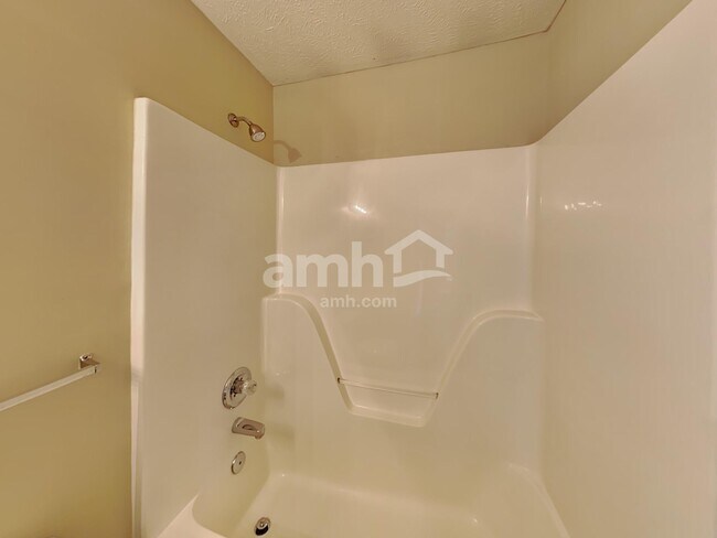 Building Photo - 2920 Bray Ct