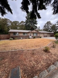 Building Photo - 10604 NE 47th St