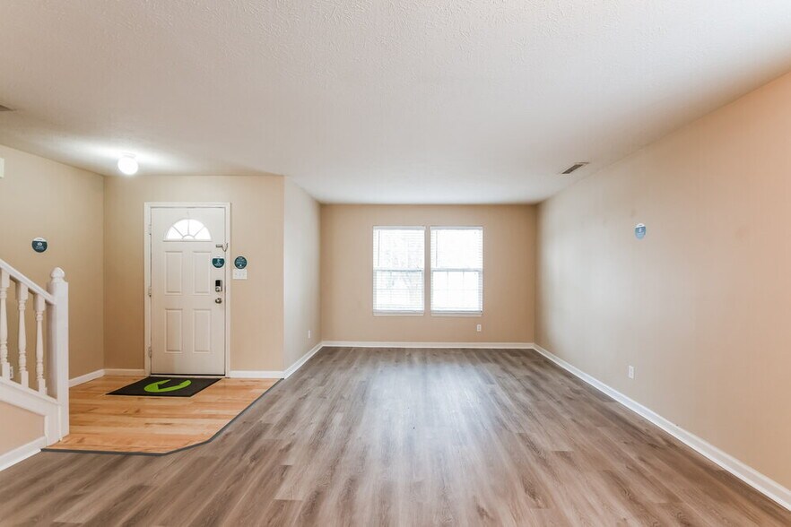 Building Photo - 14988 Lovely Dove Ln
