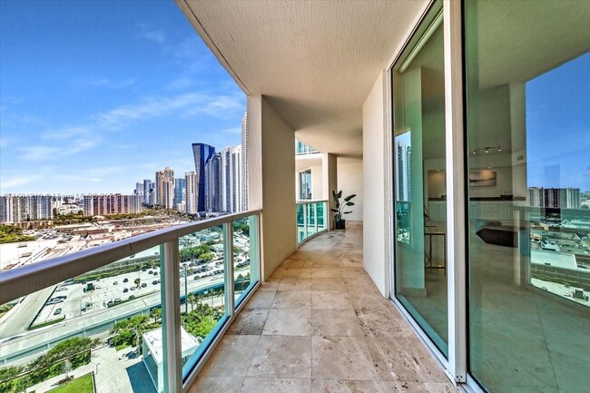 Building Photo - 150 Sunny Isles Blvd