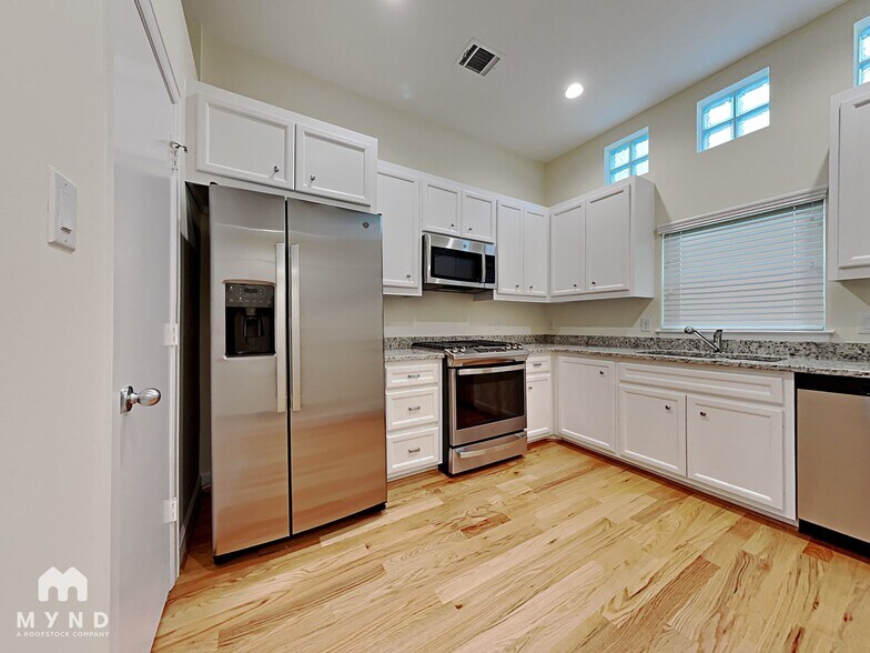 Building Photo - 8705 Bryam St