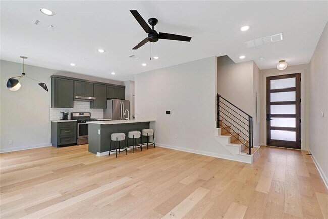 Building Photo - 6409 Berkman Dr