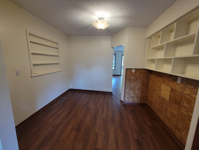 Building Photo - 3204 NW 14th St