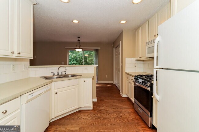 Building Photo - 5804 Tree Fern Ct