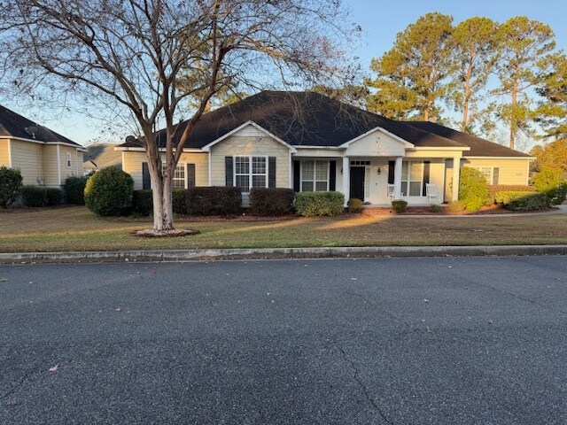 Building Photo - 3650 Victoria Dr