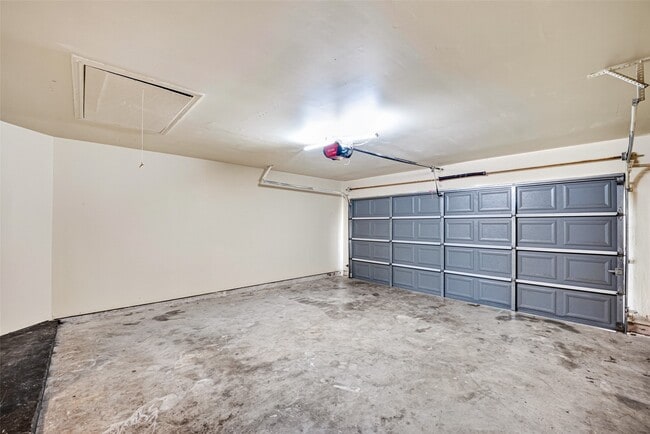 Building Photo - 9241 Clearwood Landing Blvd