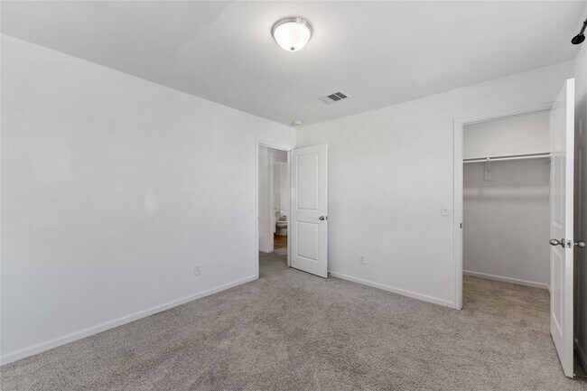 Building Photo - 13538 Harefield Holw Trl