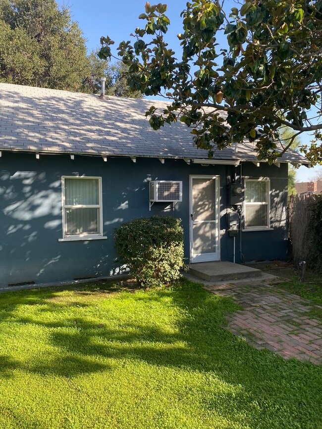 Building Photo - 1757 6th St