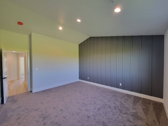 Building Photo - 4705 Corinth Dr