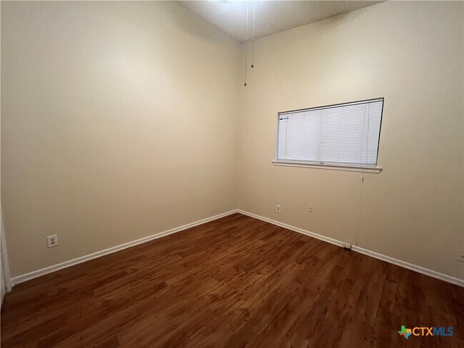 Building Photo - 1524 Shannon Cir