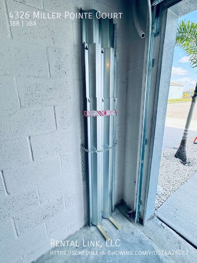 Building Photo - 4326 Miller Pointe Ct