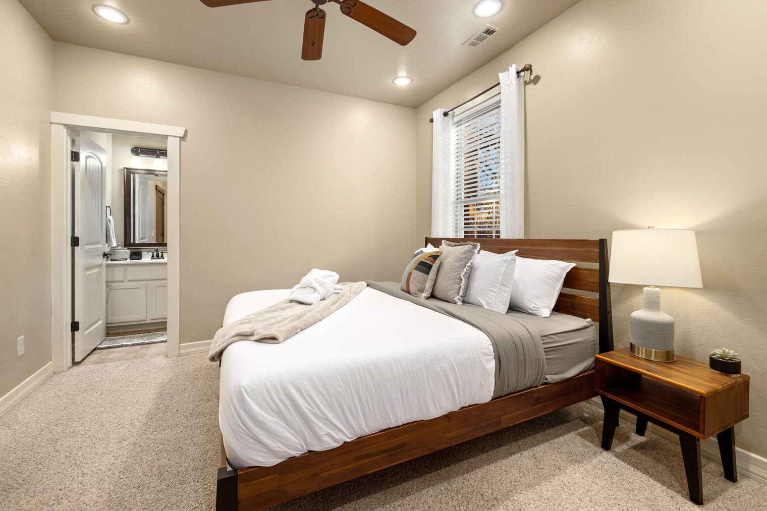 Building Photo - 4933 Trout Farm Rd