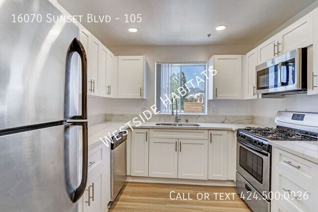 Building Photo - 16070 Sunset Blvd