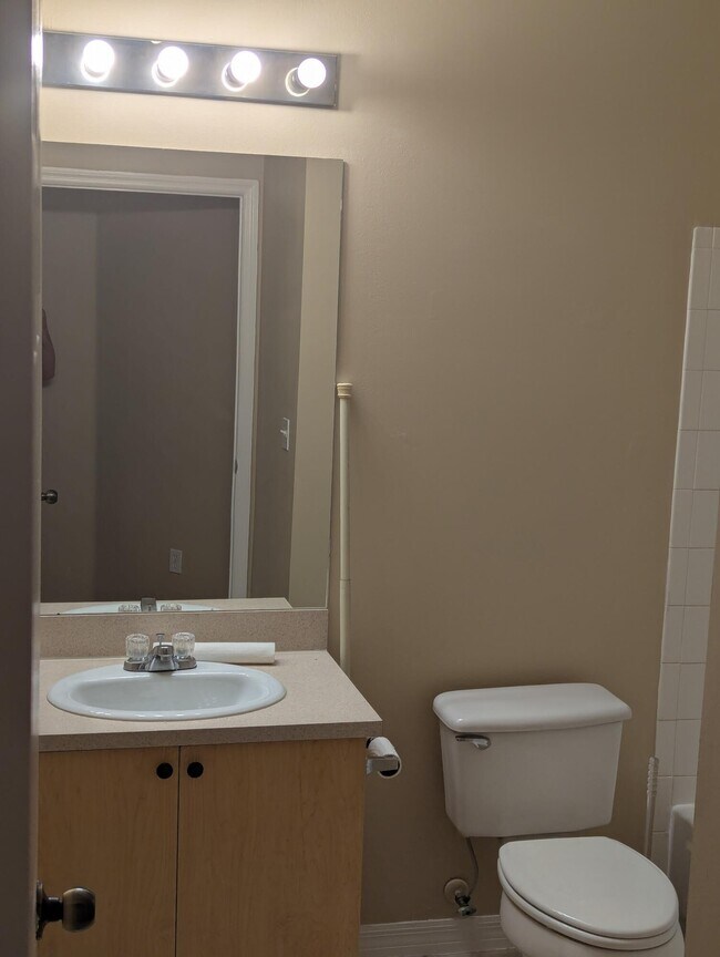Building Photo - 10300 Fox Trail Rd S