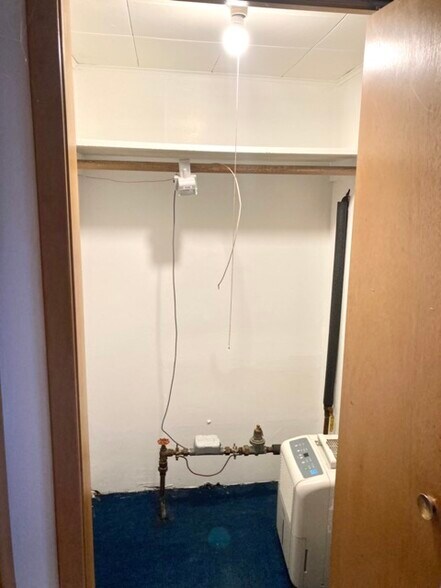 Building Photo - 313 S 21st Ave E