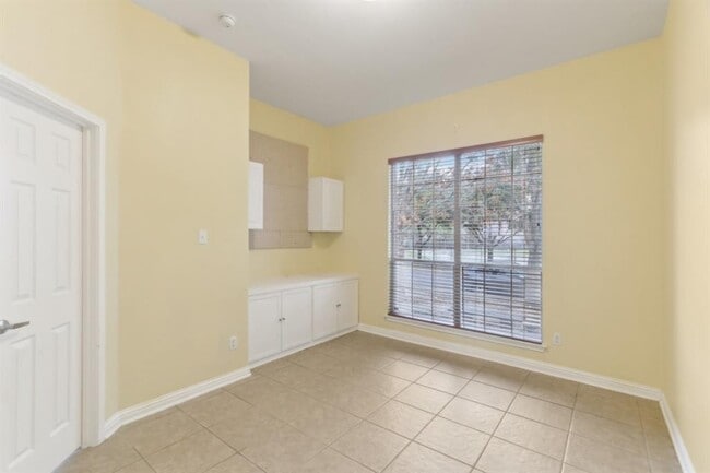 Building Photo - 10108 Channel Island Dr