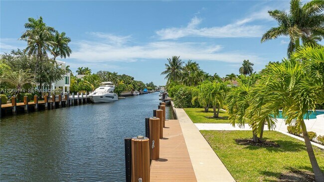 Building Photo - 330 Coconut Isle Dr