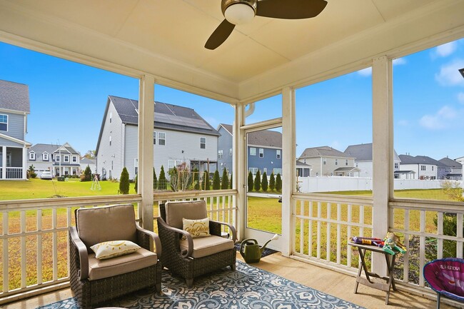 Building Photo - AVAILABLE BEAUTIFUL AND COMFORTABLE HOME