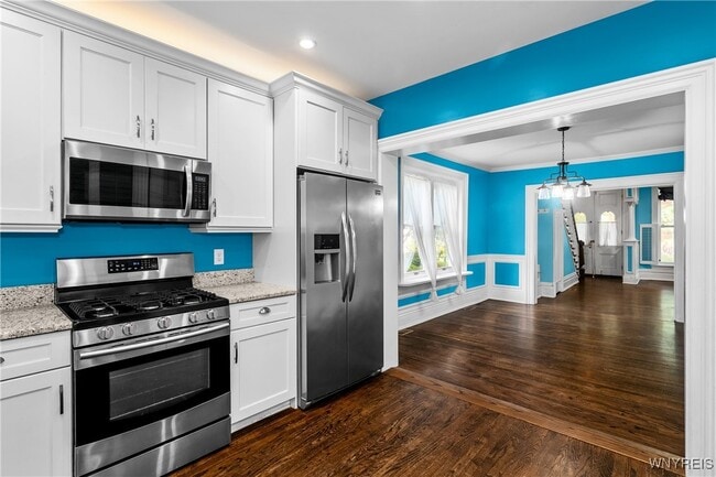 Building Photo - 108 Park St