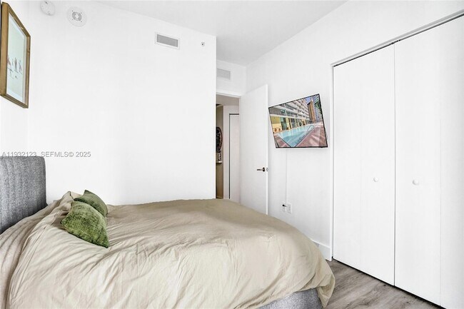 Building Photo - 1300 S Miami Ave