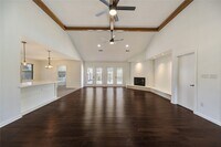 Building Photo - 5930 Miller Valley Dr