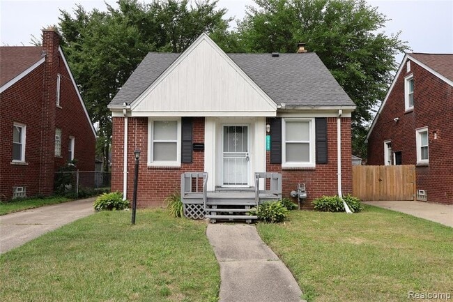 Primary Photo - 5559 Bluehill St