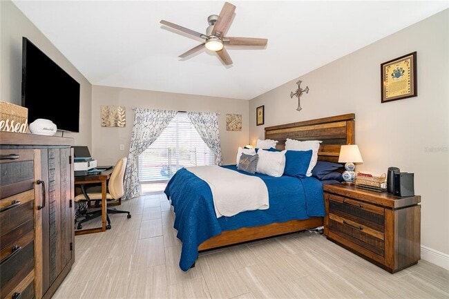 Building Photo - 702 Via Bianca Dr