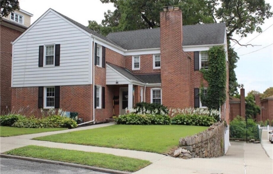 Building Photo - 44 Ellsworth Ave