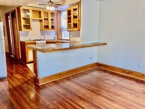 Building Photo - 1231 S 47th St