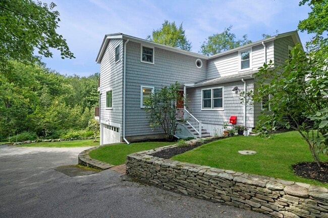 Primary Photo - 8 Risley Rd