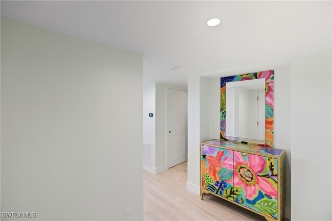 Building Photo - 2316 Gulf Shore Blvd N