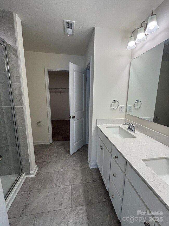 Building Photo - 2773 Yeager Dr NW