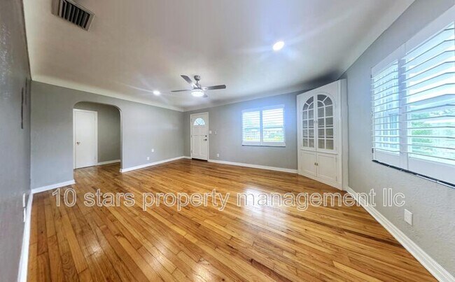 Building Photo - 5400 3rd Ave N
