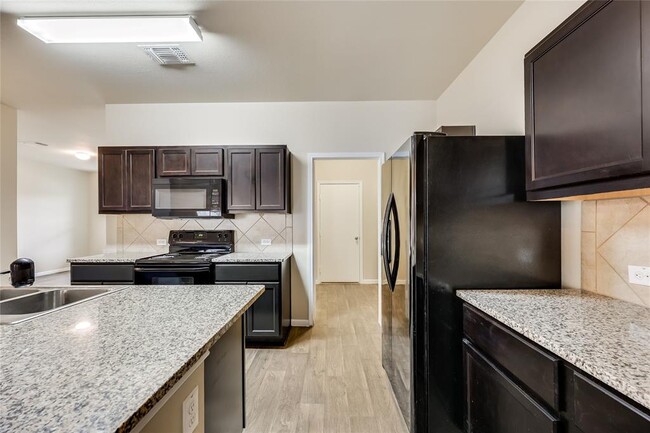 Building Photo - 3205 Ortman Dr