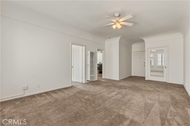 Building Photo - 1530 Miramar Dr