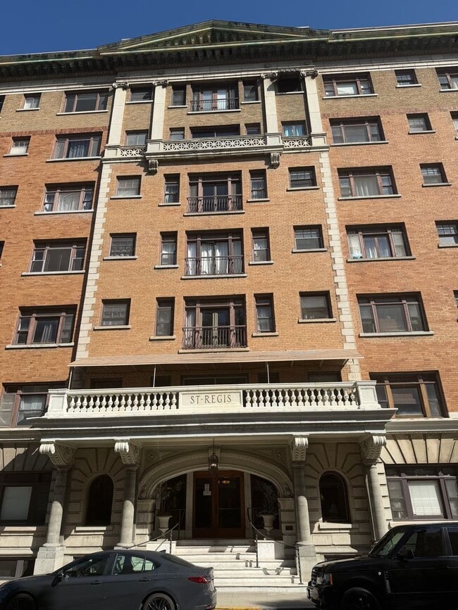 Building Photo - 1030 E Ocean Blvd